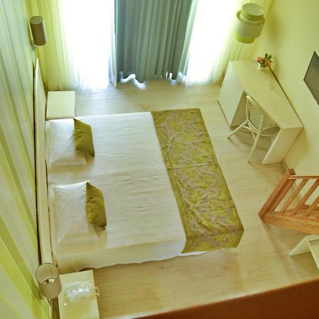 Ouril Hotel Julia سانتا ماريا المظهر الخارجي الصورة