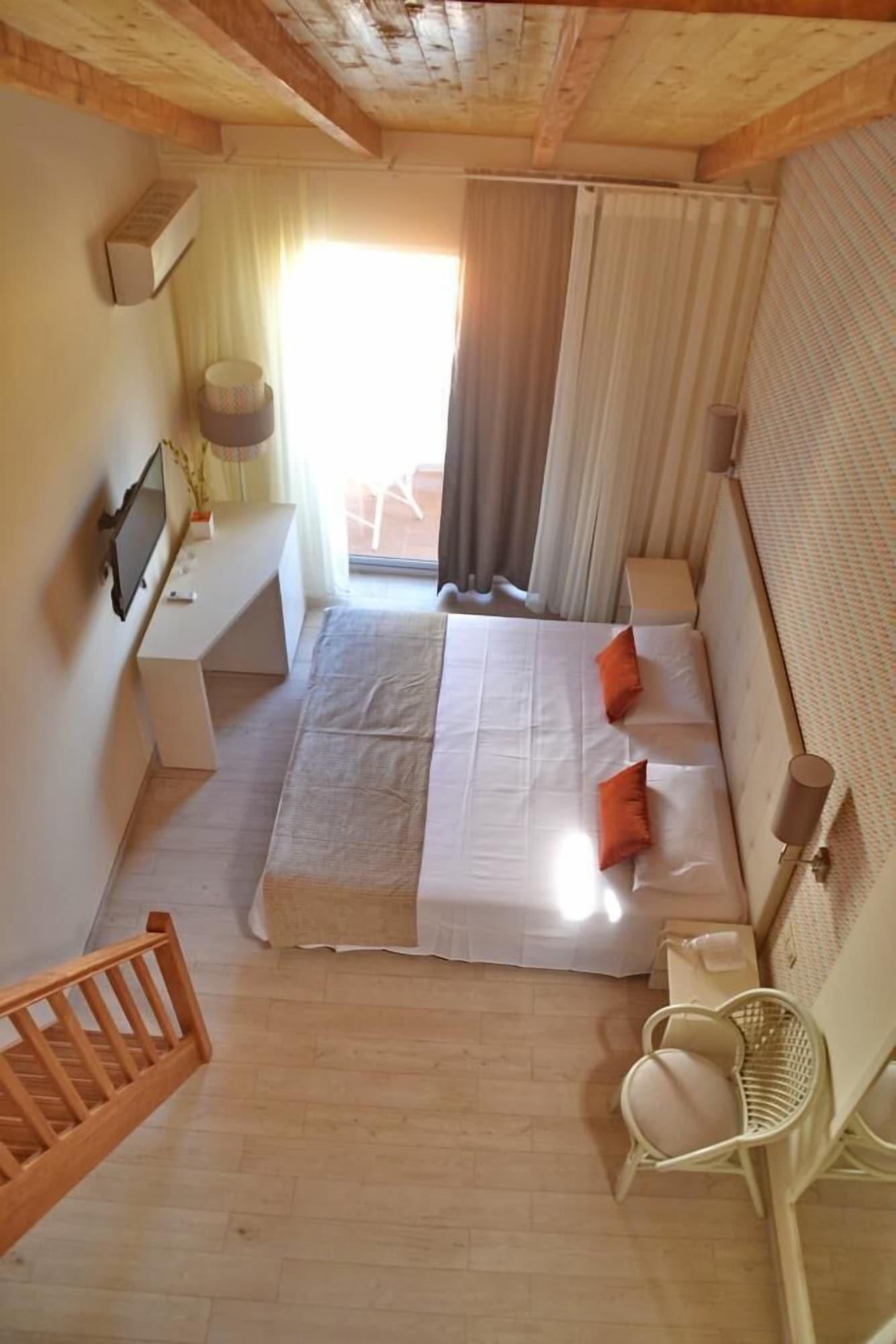 Ouril Hotel Julia سانتا ماريا المظهر الخارجي الصورة