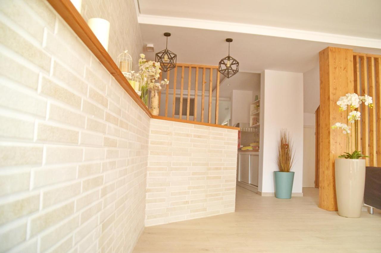 Ouril Hotel Julia سانتا ماريا المظهر الخارجي الصورة