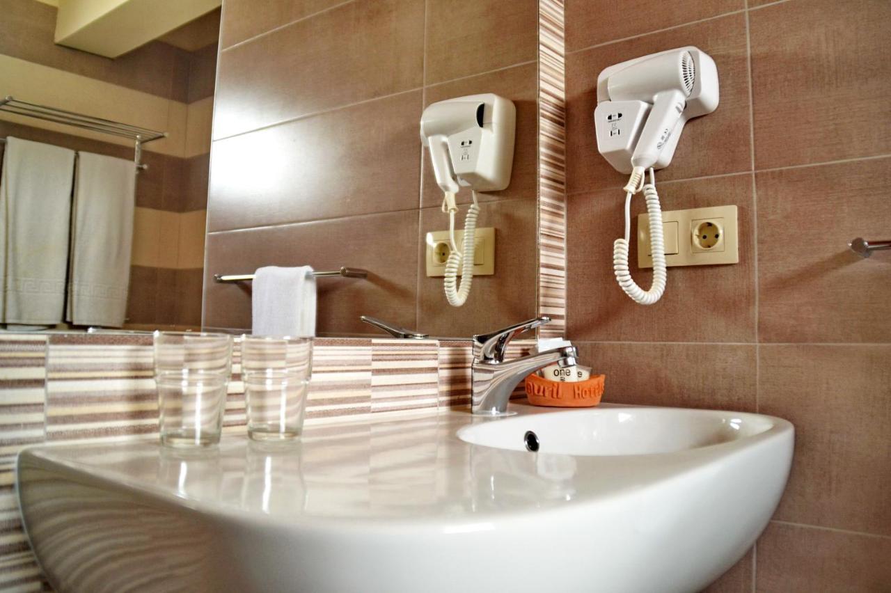 Ouril Hotel Julia سانتا ماريا المظهر الخارجي الصورة